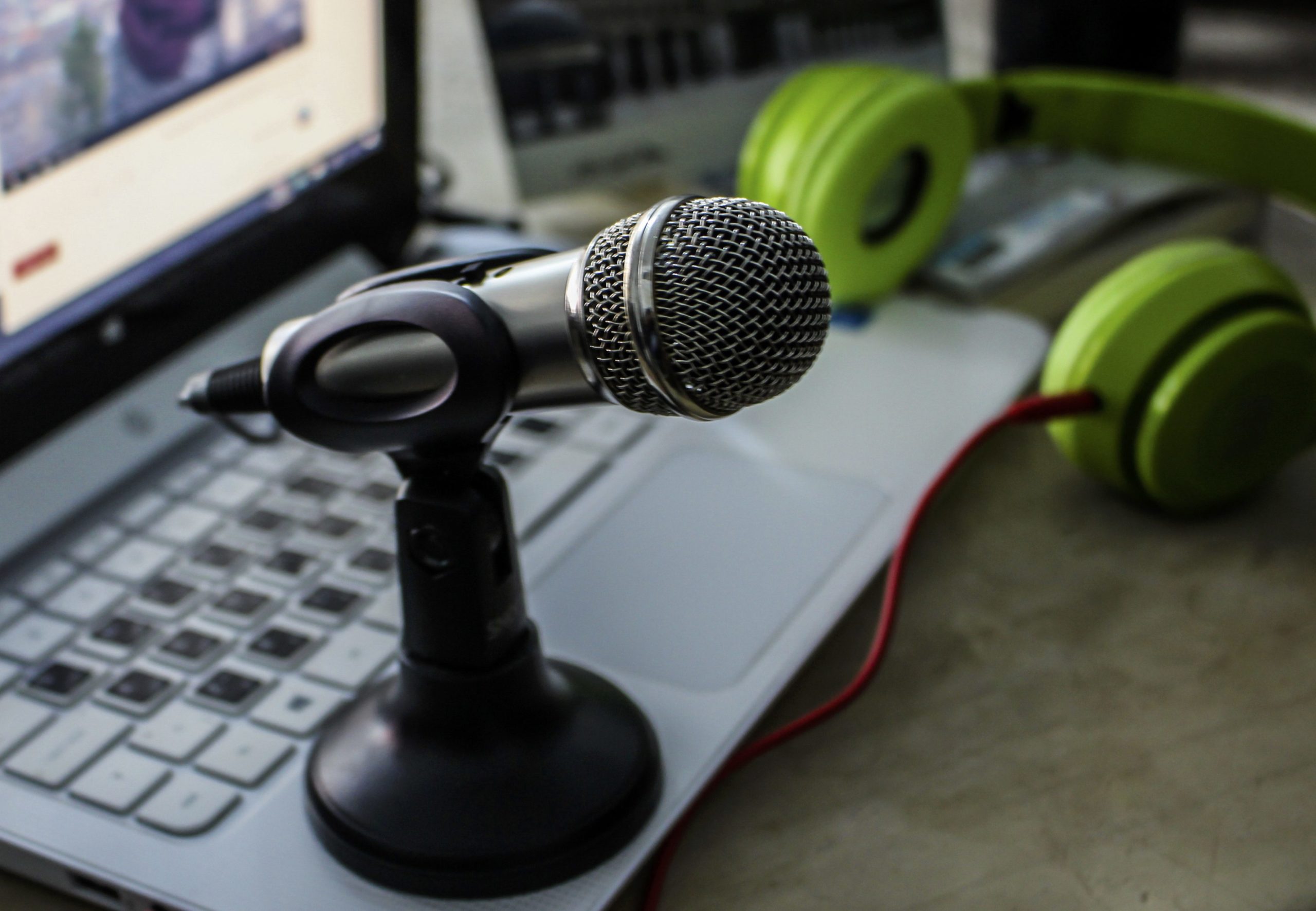 Podcasting microphone